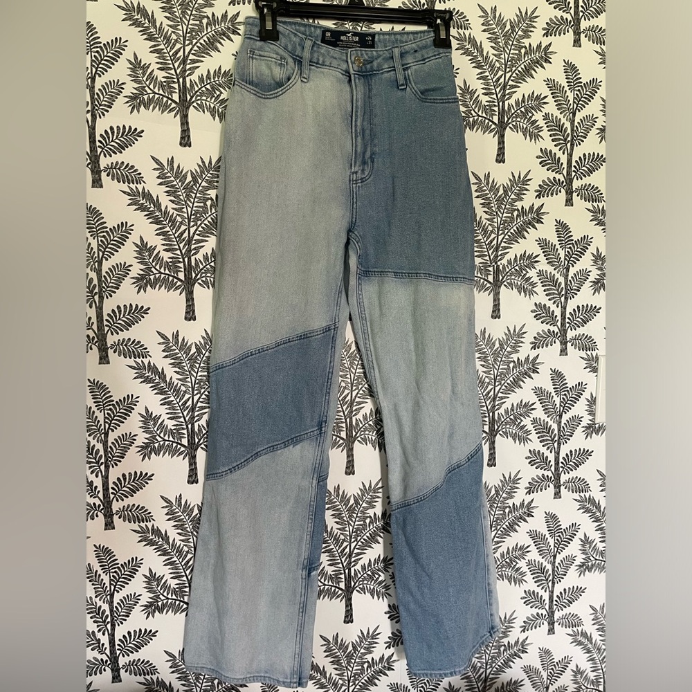 Hollister Patchwork Jeans size 0R Ultra High Rise Dad Jeans
